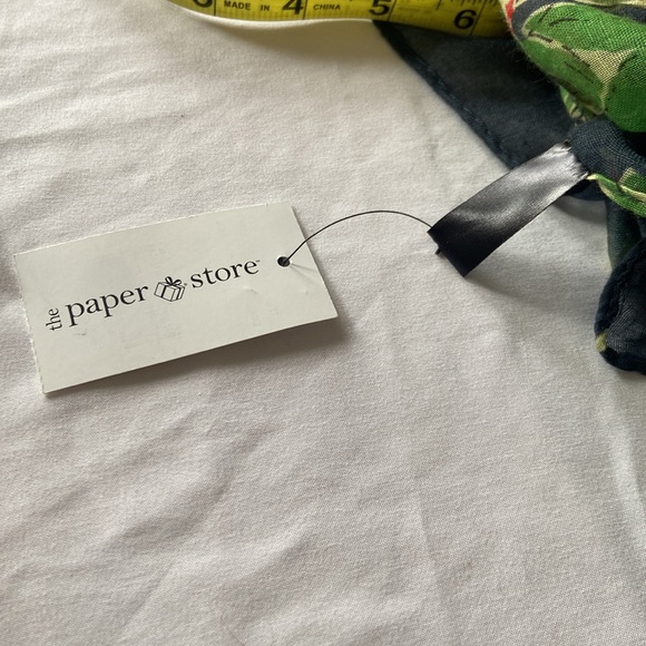 The Paper Store Floral scarf - Picture 4 of 4